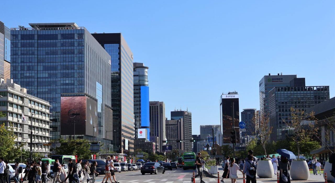Japan vs. South Korea Which is Easier & Cheaper for Indians to Visit in 2026